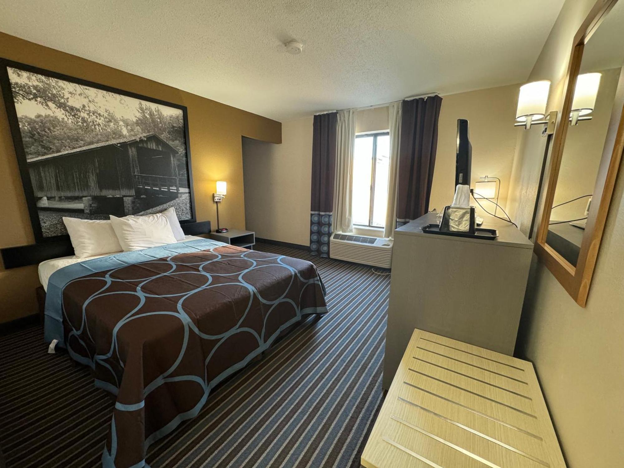 Super 8 By Wyndham Columbia Clark Lane Hotel Ngoại thất bức ảnh